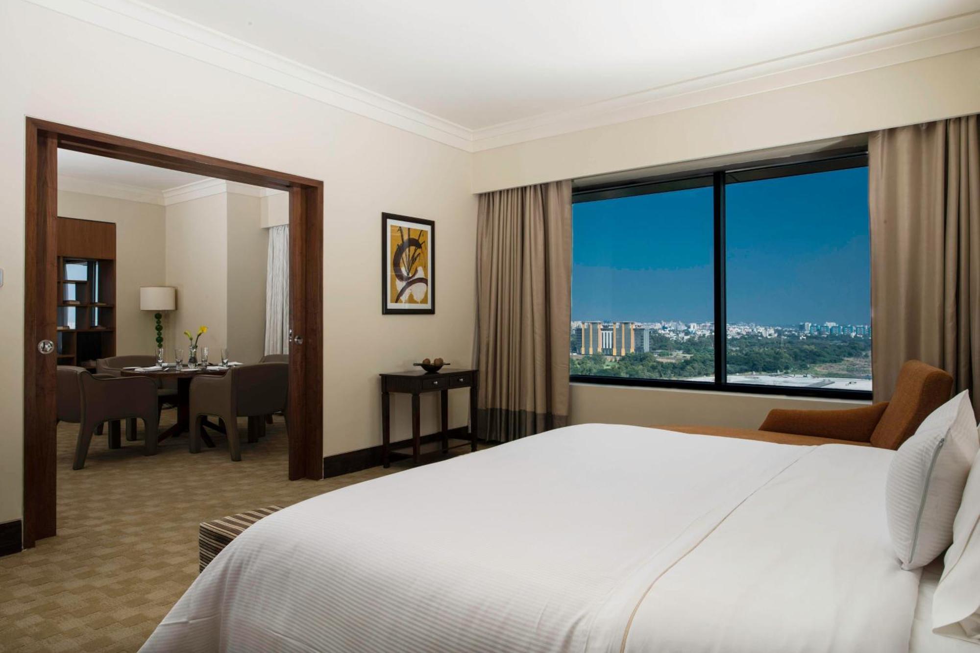 The Westin Pune Koregaon Park Exterior foto